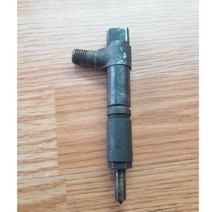Fuel Injector 8973148971 for Isuzu Engine 3LD1 3LD2 4LB1 4LC1 4LE1 4LE2 Hitachi Excavator ZX27U ZX30U ZX35U ZX40U ZX50U ZX55UR